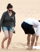 Kat-Dennings-in-Shorts-7