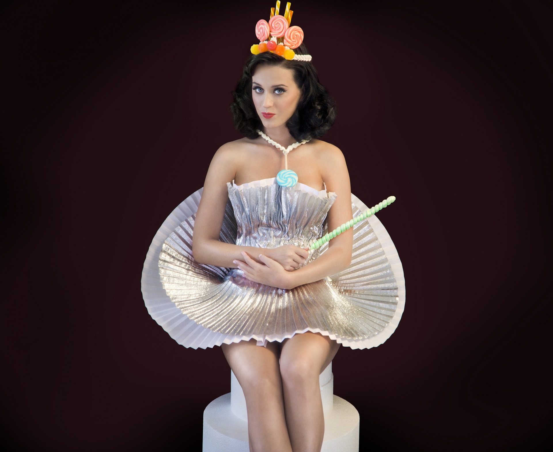 Katy-Perry-Teenage-Dream-Photoshoot-4