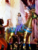 Katy-Perry-at-Prismatic-World-Tour-in-Belfast-27