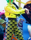 Katy-Perry-at-Prismatic-World-Tour-in-Belfast-4