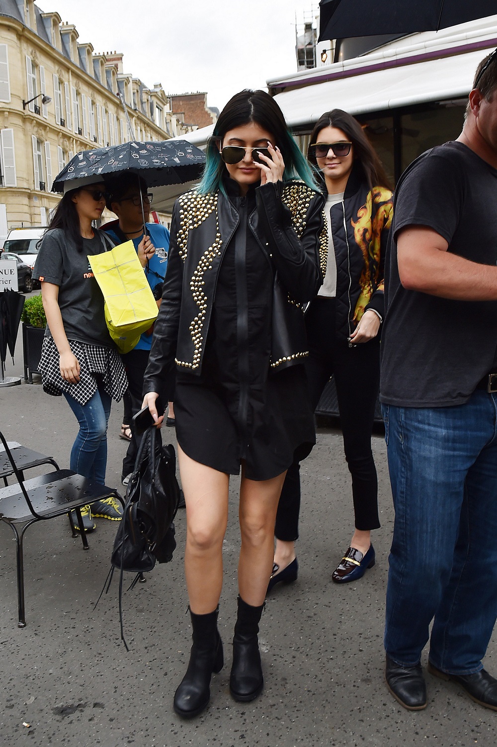 Kendall-Jenner-and-Kylie-Jenner-2