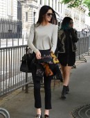 Kendall-Jenner-and-Kylie-Jenner-6