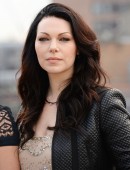 Laura-Prepon-and-Taylor-Schilling-1