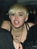 Miley-Cyrus-151