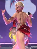 Miley-Cyrus-201
