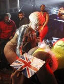 Miley-Cyrus-G-A-Y-London-16