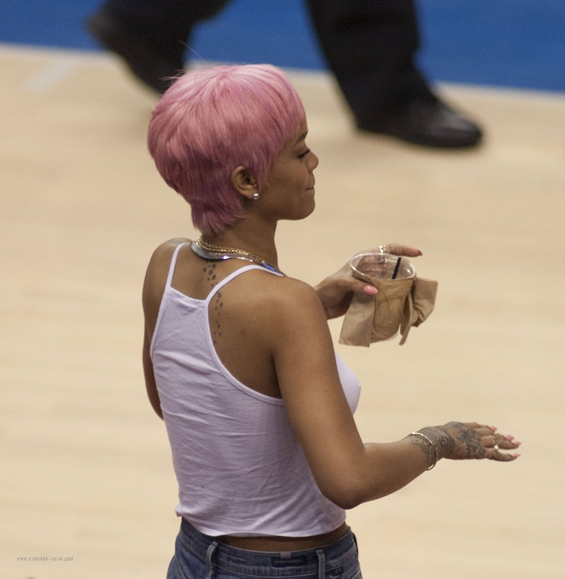 Rihanna-412