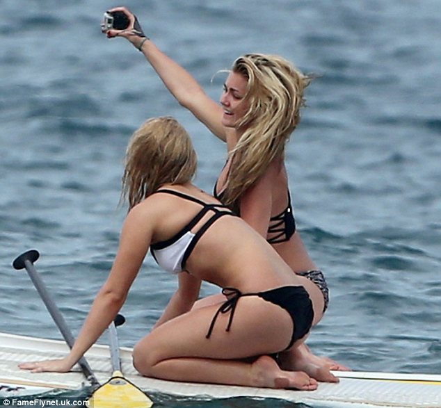 Witney-Carson-and-Lindsay-Arnold-7