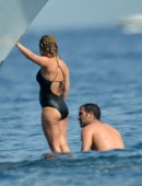 Hayden-Panettiere-in-Swimsuit-6
