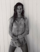 Izabel-Goulart-Lui-Magazine-June-2014-6