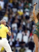 Jennifer-Lopez-FIFA-World-Cup-2014-Opening-Ceremony-10