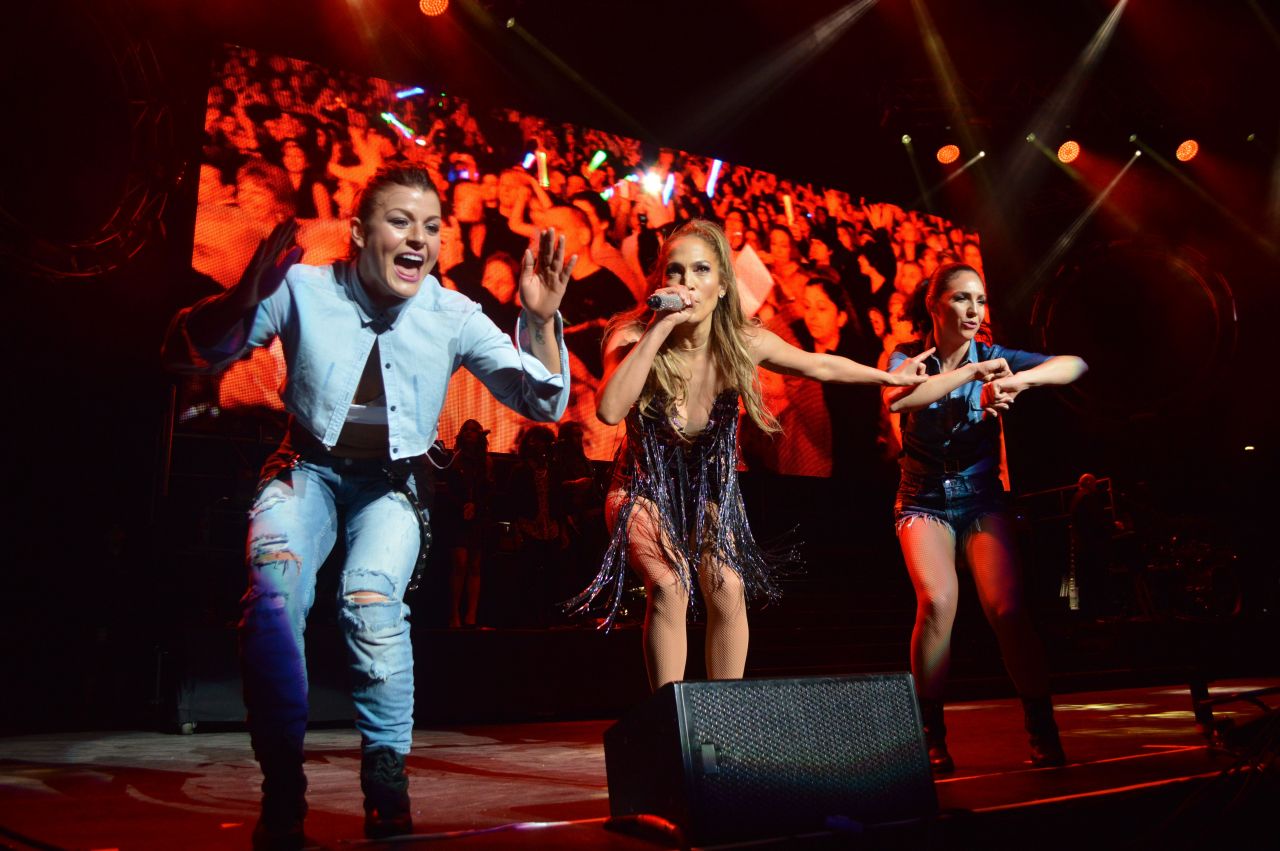 Jennifer-Lopez-at-Kiss-108-Kiss-Concert-2014-in-Mansfield-2