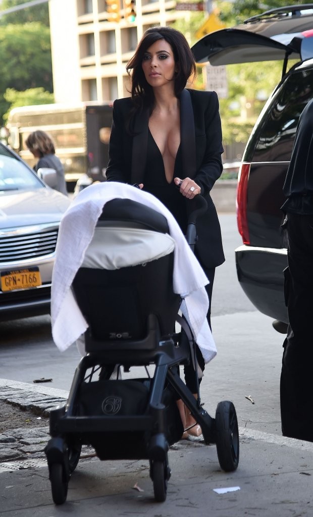 Kim-Kardashian-74