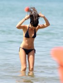 EXCLUSIVE: Laura Barriales on the beach with a boyfriend