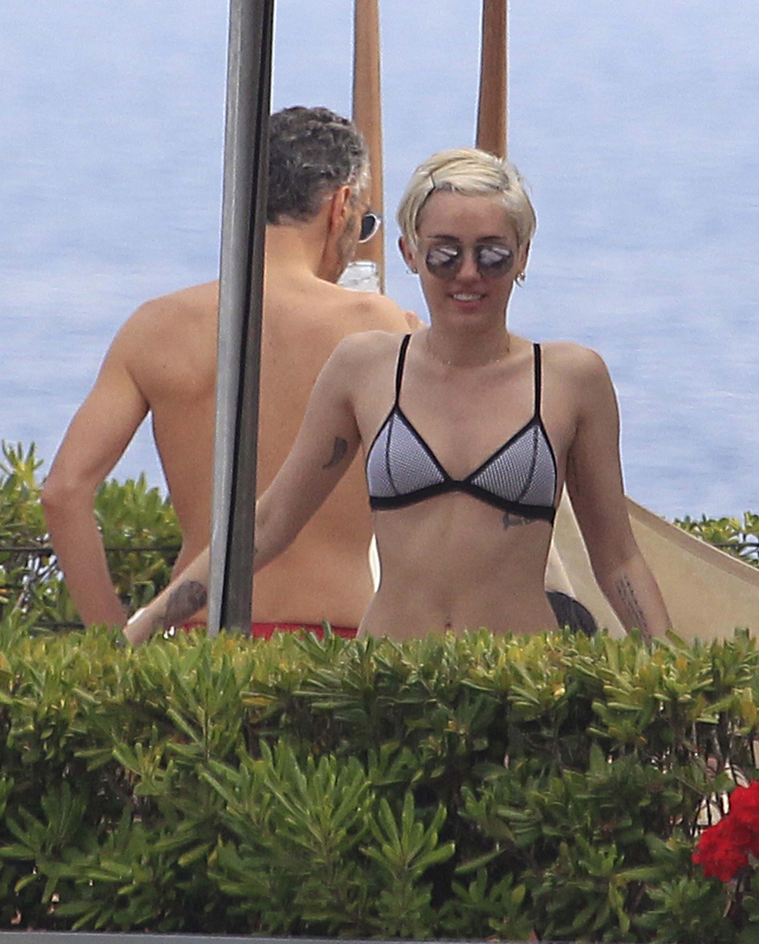 Miley-Cyrus-101