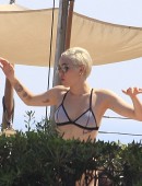 Miley-Cyrus-112