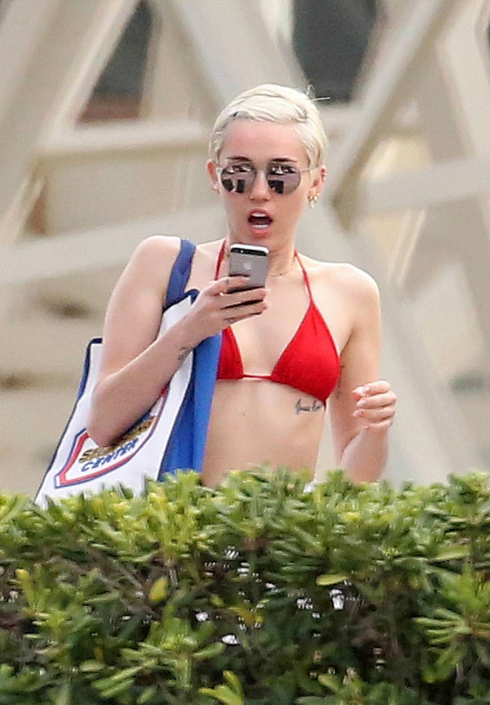 Miley-Cyrus-55