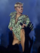 Miley Cyrus performs live in concert in Madrid