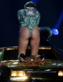 Miley-Cyrus-Bangerz-Tour-Milan-19