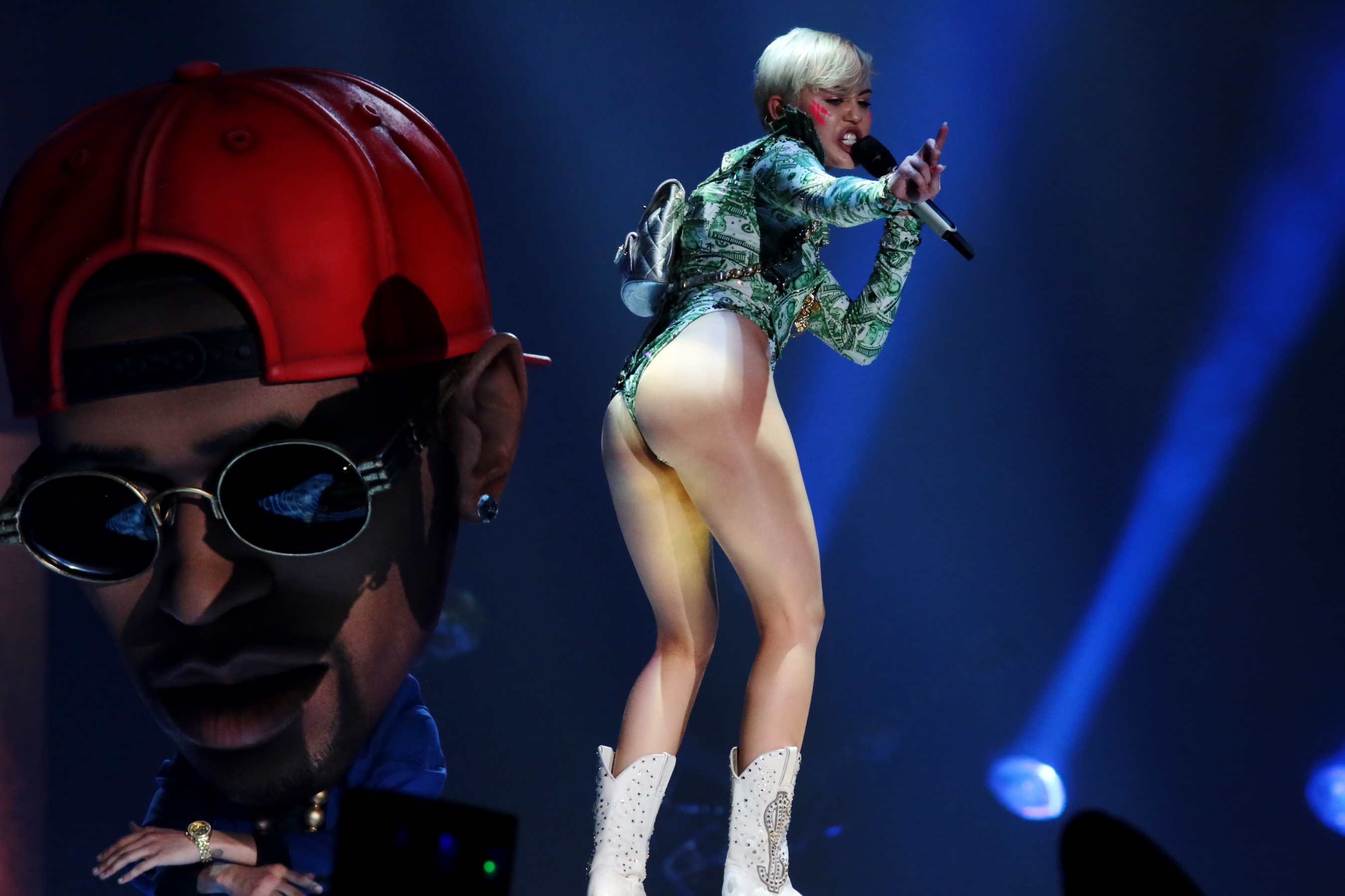 Miley-Cyrus-Bangerz-Tour-Milan-9