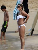 Vanessa-Hudgens-in-Bikini-3