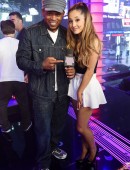 Ariana-Grande-5