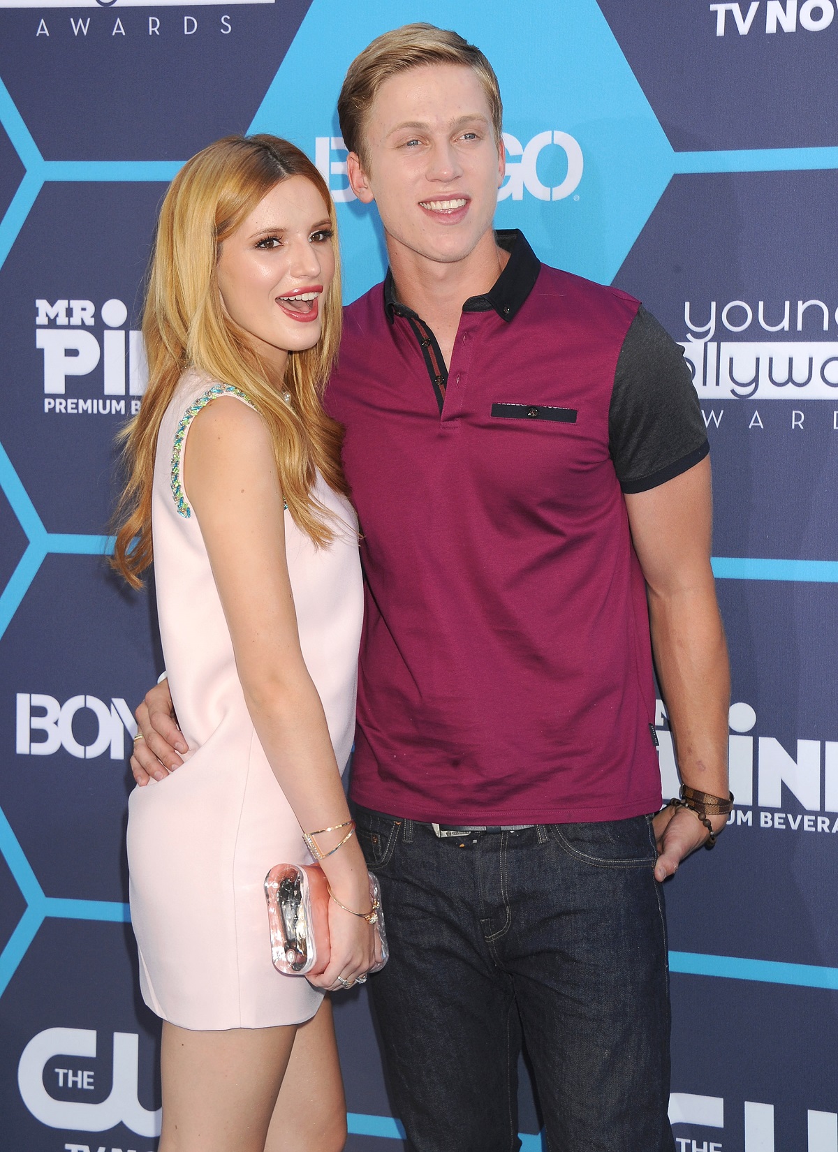 Bella-Thorne-855