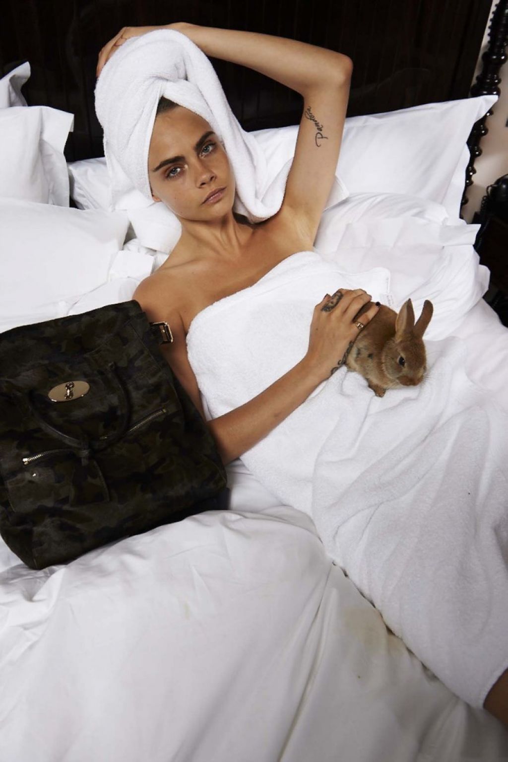 Cara-Delevingne-302