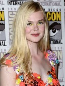 Elle-Fanning-SDCC-2014-5