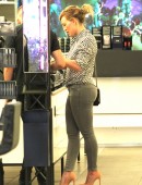 Hilary-Duff-408