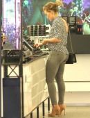 Hilary-Duff-412