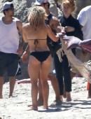 Hilary-Duff-in-Bikini-6
