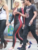 Iggy-Azalea-and-Rita-Ora-9