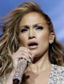 Jennifer-Lopez-KTUphoria-2