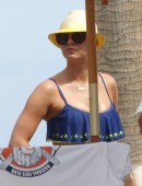 Kaley-Cuoco-57