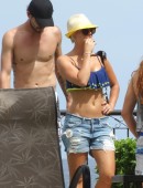 Kaley-Cuoco-58