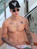 Justin Bieber and Khalil Sharieff throw a yacht party in Miami - Part 2