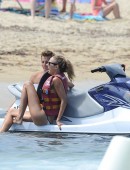 Kimberley-Garner-Saint-Tropez-10