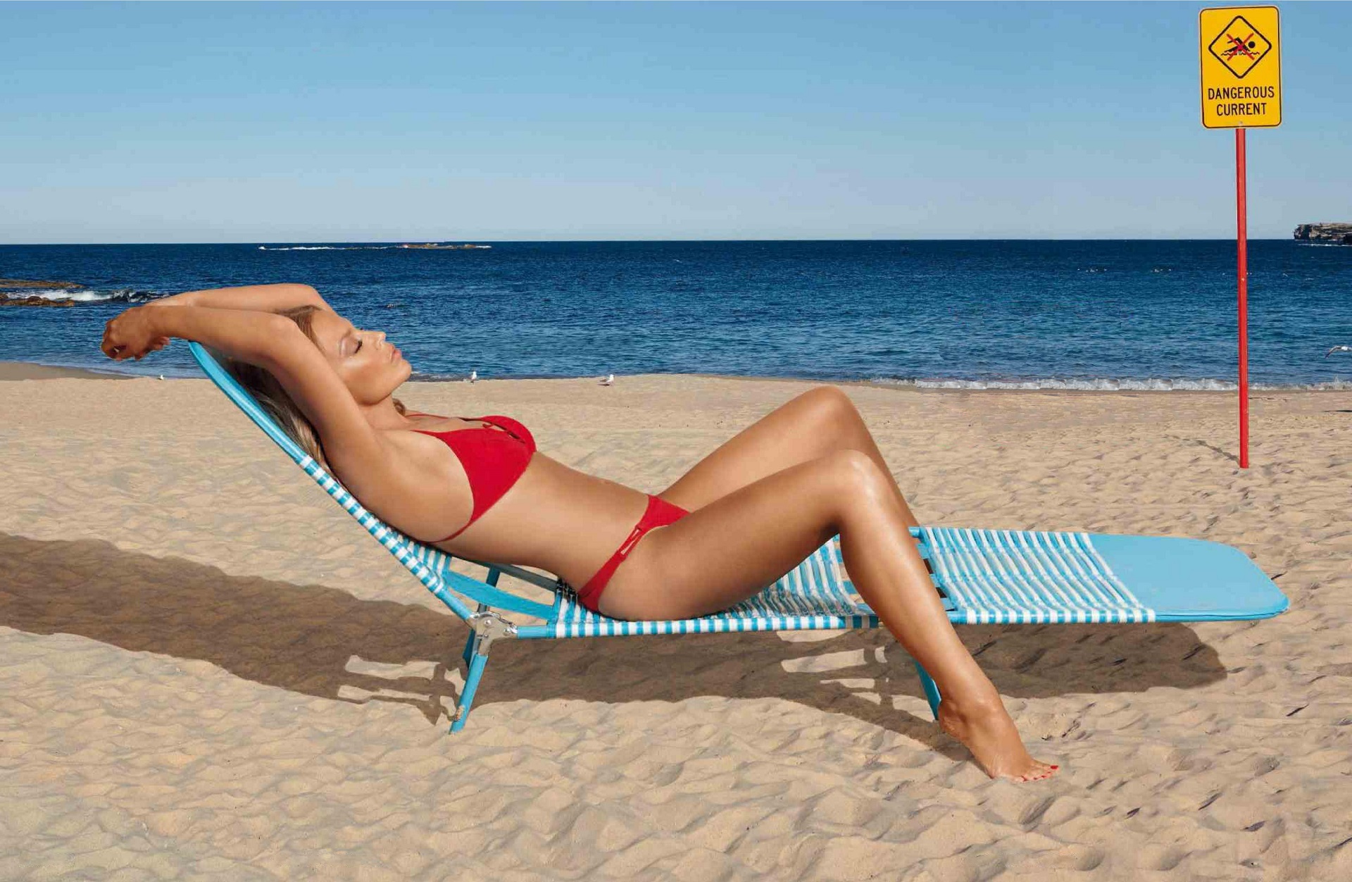 Kylie-Minogue-in-Bikini-in-GQ-Italia-August-2014-3