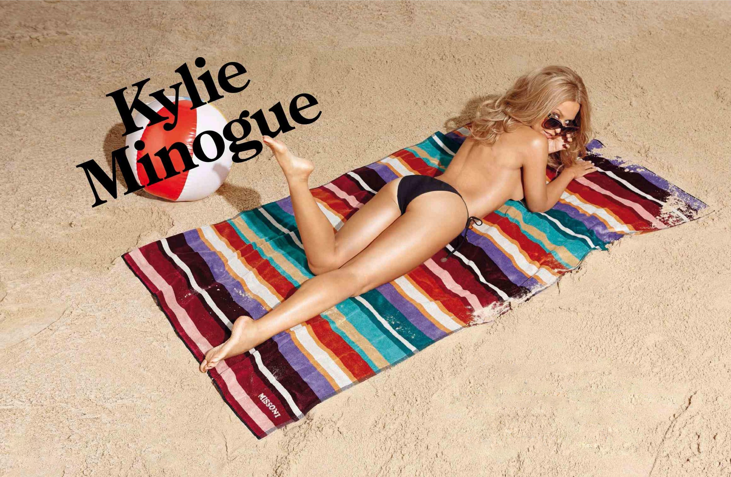 Kylie-Minogue-in-Bikini-in-GQ-Italia-August-2014-4