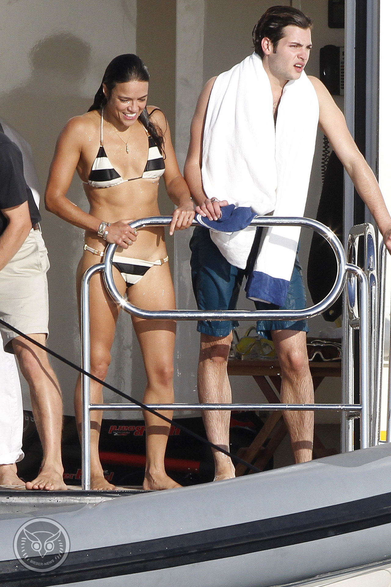 Michelle-Rodriguez-in-Bikini-5
