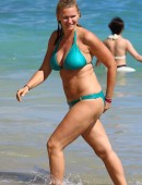 Natasha-Henstridge-17