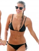 Natasha-Oakley-10
