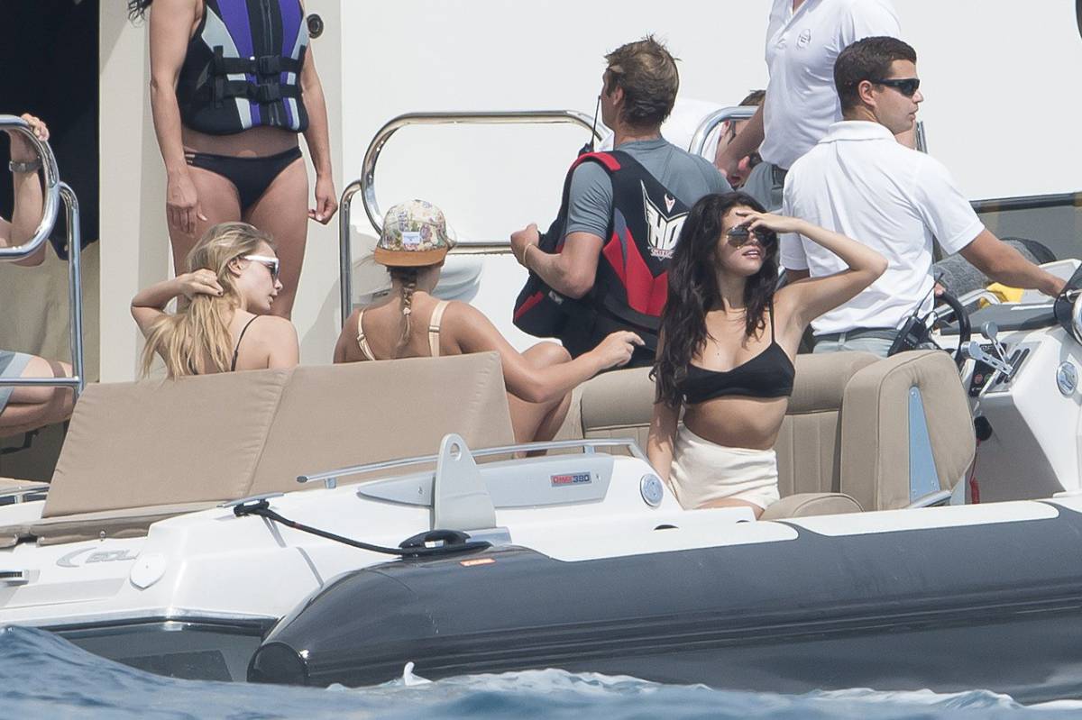 Selena-Gomez-655