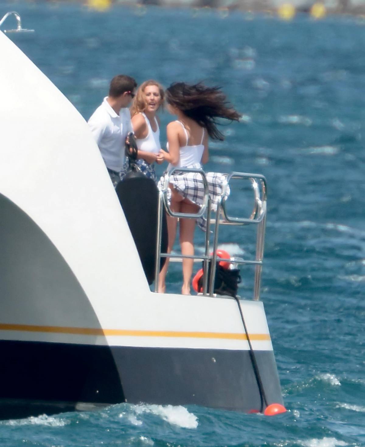Selena-Gomez-660