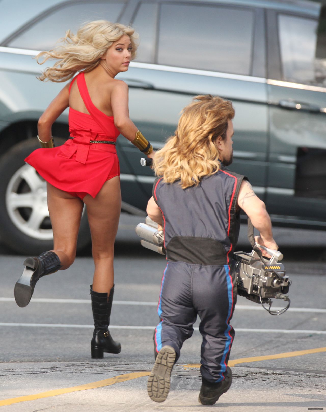 Ashley-Benson-Pixels-13