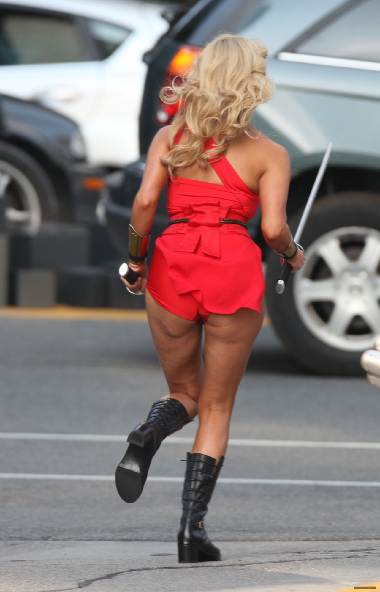 Ashley-Benson-Pixels-8