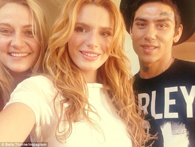 Bella-Thorne-Back-to-School-6