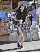 Cher-Lloyd-Leggy-5