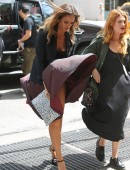 Jessica-Alba-Upskirt-5